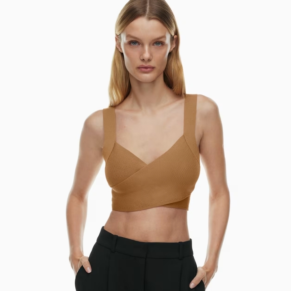 NWT Aritzia Babaton Sculpt Knit Greek Tank Top Camel Tan Size Small